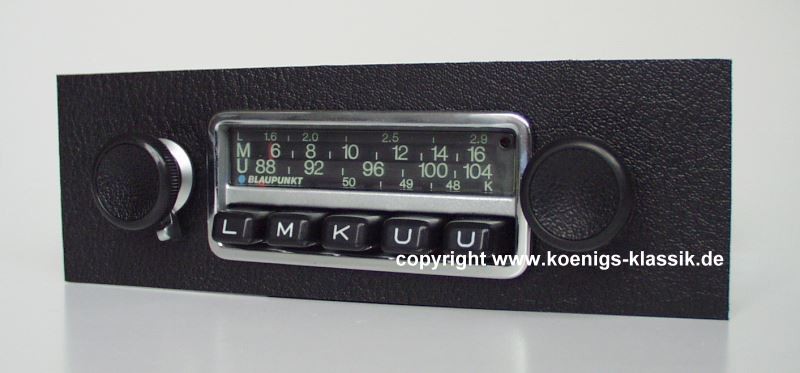 Blaupunkt Frankfurt f�r Porsche 911 mit gr�ner Beschriftung, Typ B