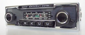 Becker Europa Stereo im Nadelstreifendesign f�r Mercedes Benz